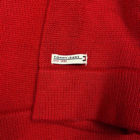Vintage Tommy Hilfiger Red Sweater - Picture 2 of 7